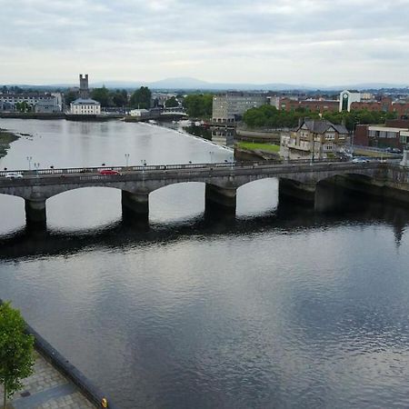The Pier Hotel Limerick Junction Esterno foto