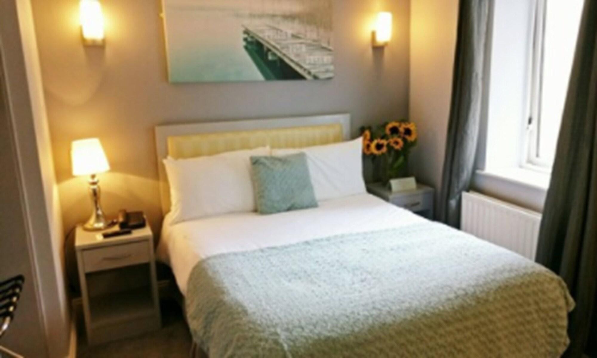 The Pier Hotel Limerick Junction Esterno foto