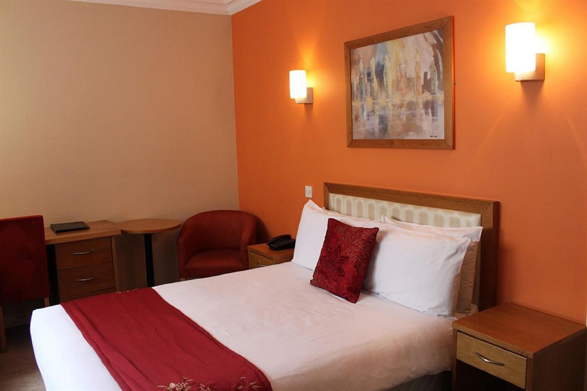 The Pier Hotel Limerick Junction Esterno foto