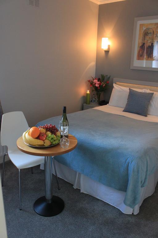 The Pier Hotel Limerick Junction Esterno foto