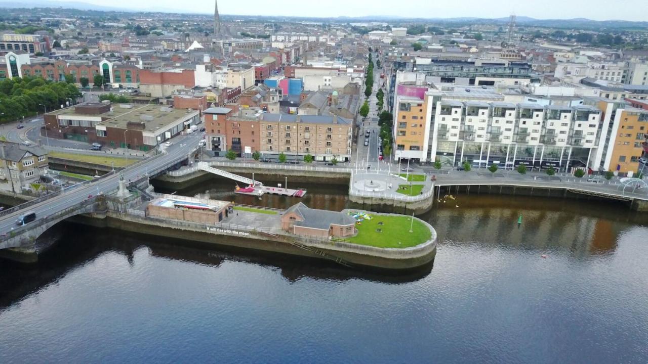 The Pier Hotel Limerick Junction Esterno foto